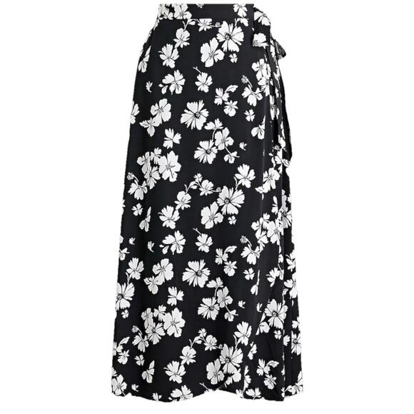 J. Crew Printed Faux Wrap Midi Skirt Womens Plus Size 2X Black White Floral - Picture 1 of 8